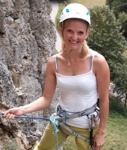 Karla-Hollaender-1.jpg